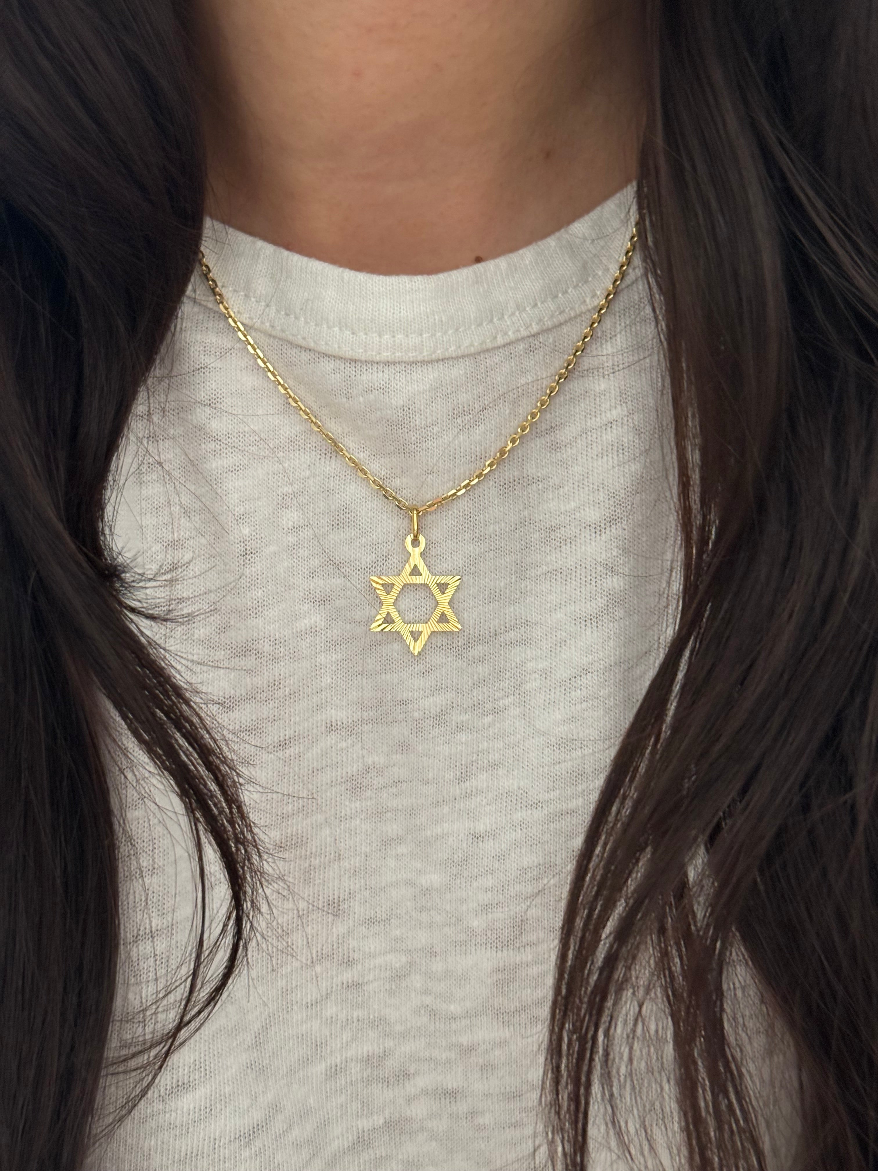 10K Gold Fluted Star of David Pendant