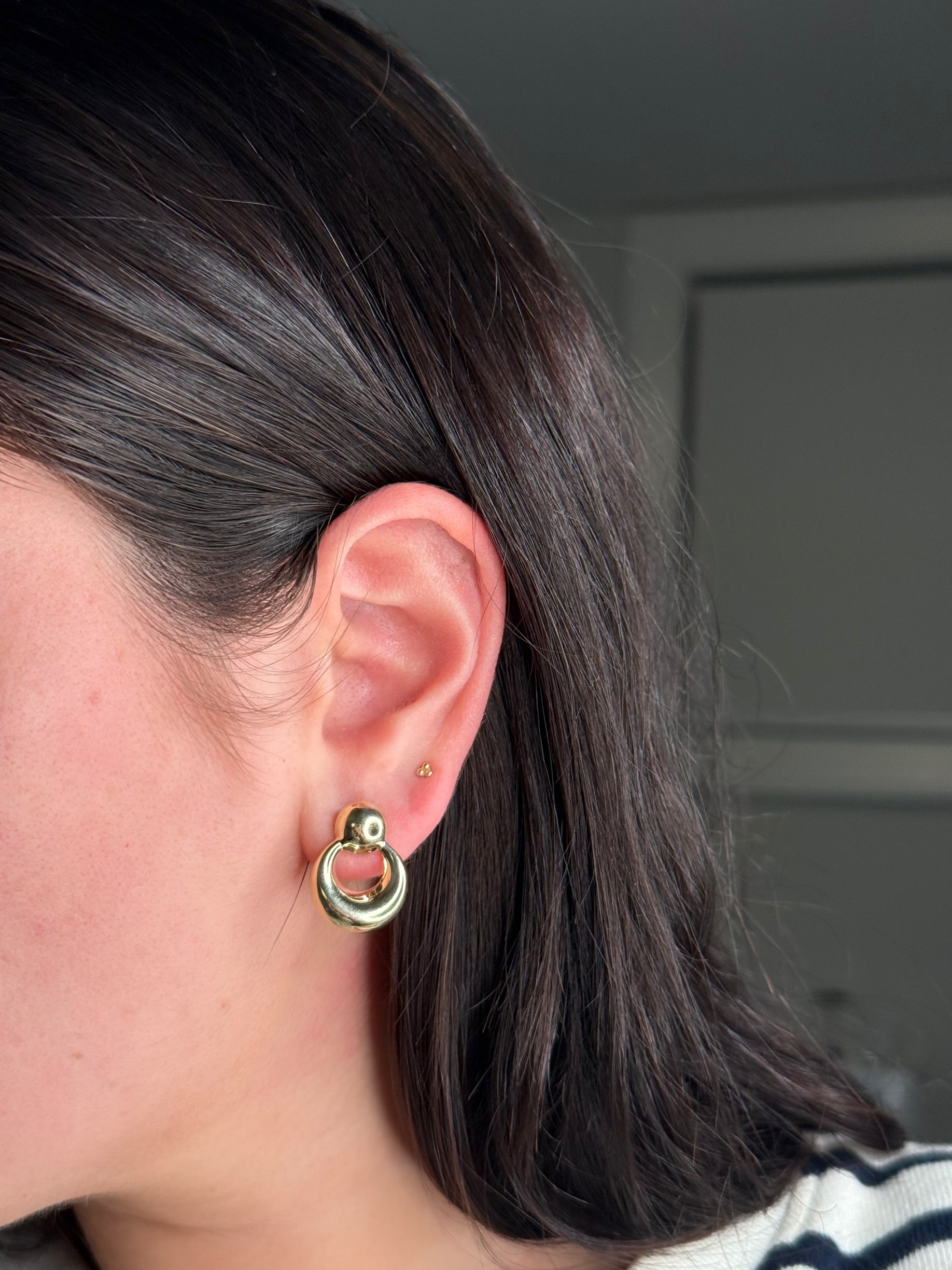 10K Gold Round Drop Earrings