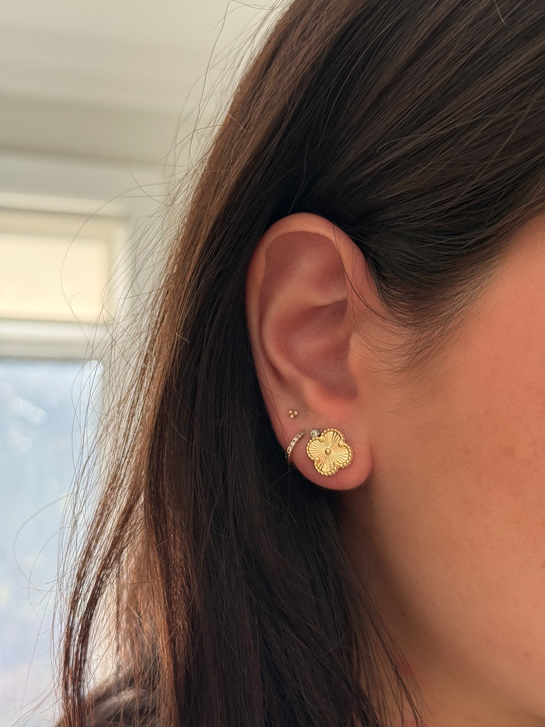 10K Gold Fluted Clover Studs