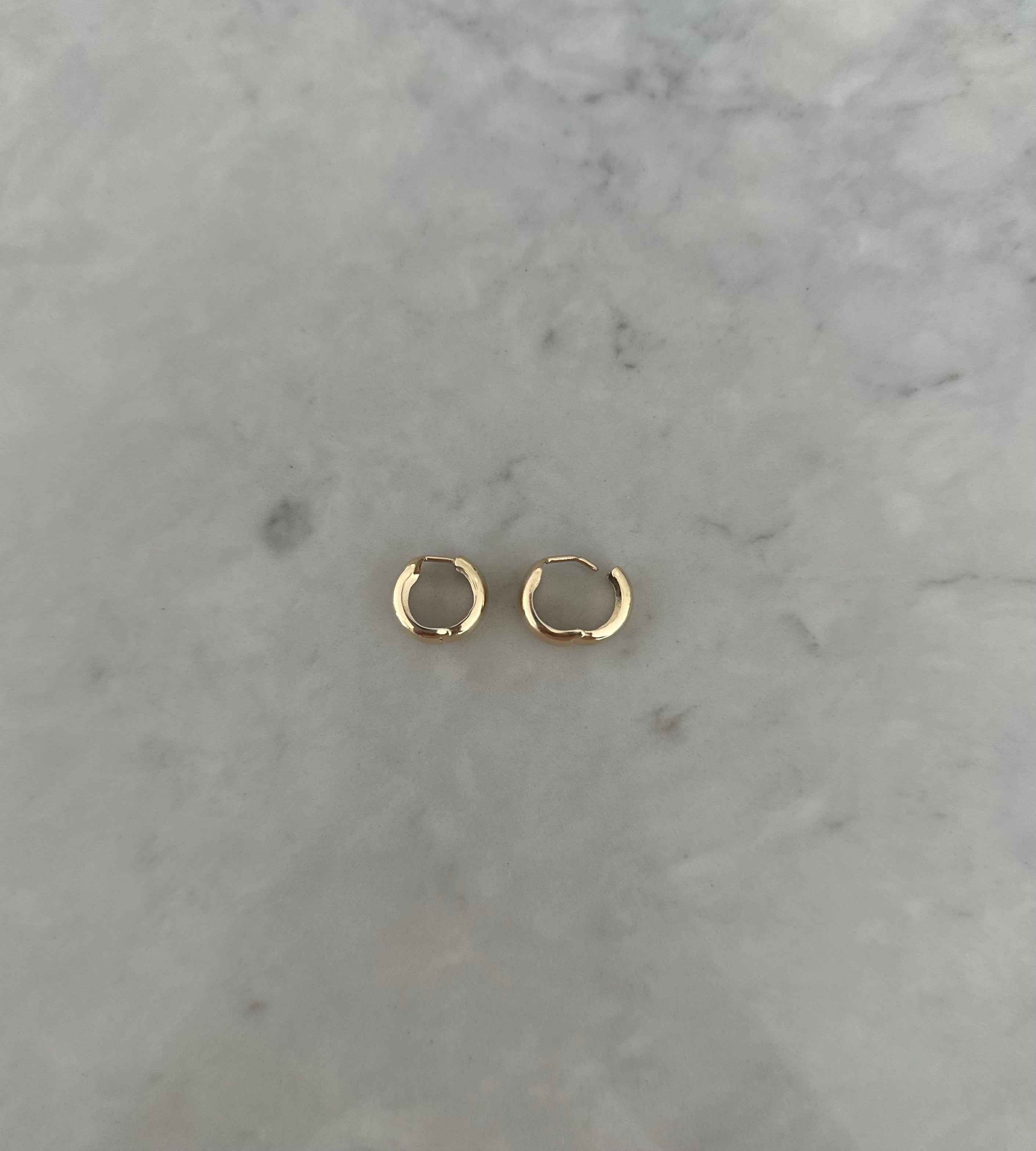 10K Gold Jumbo Huggies