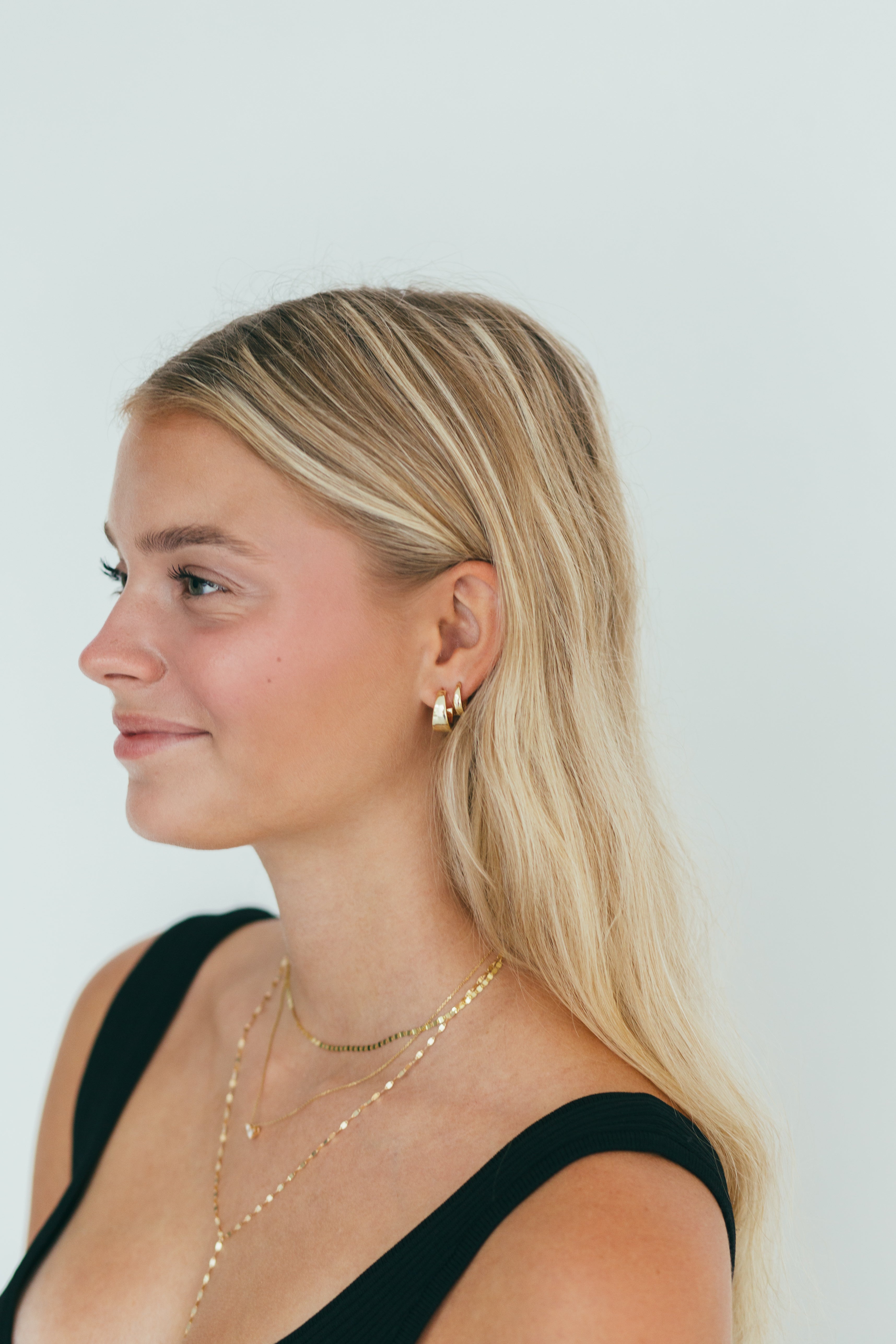 10K Gold Bold Graduated Huggie Earrings