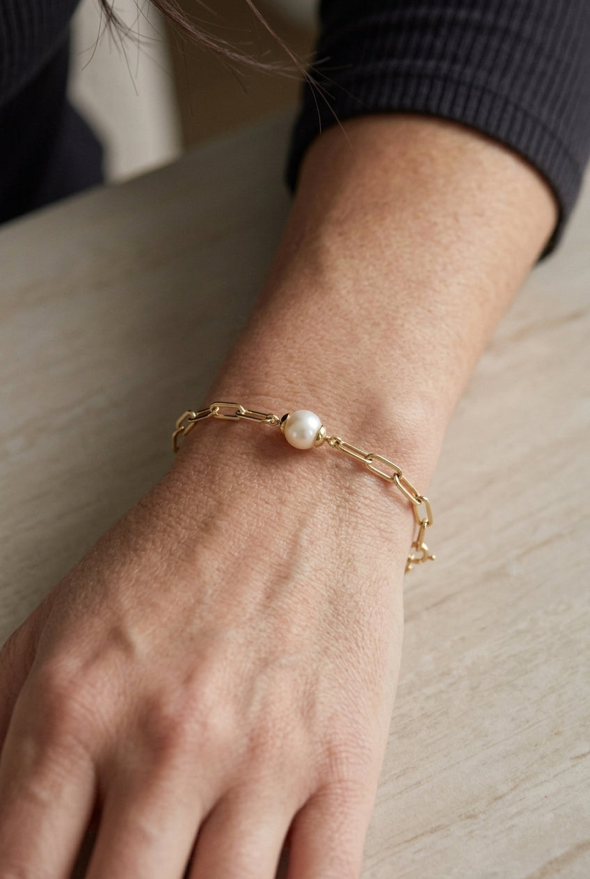 10K Gold Paperclip and Pearl Bracelet