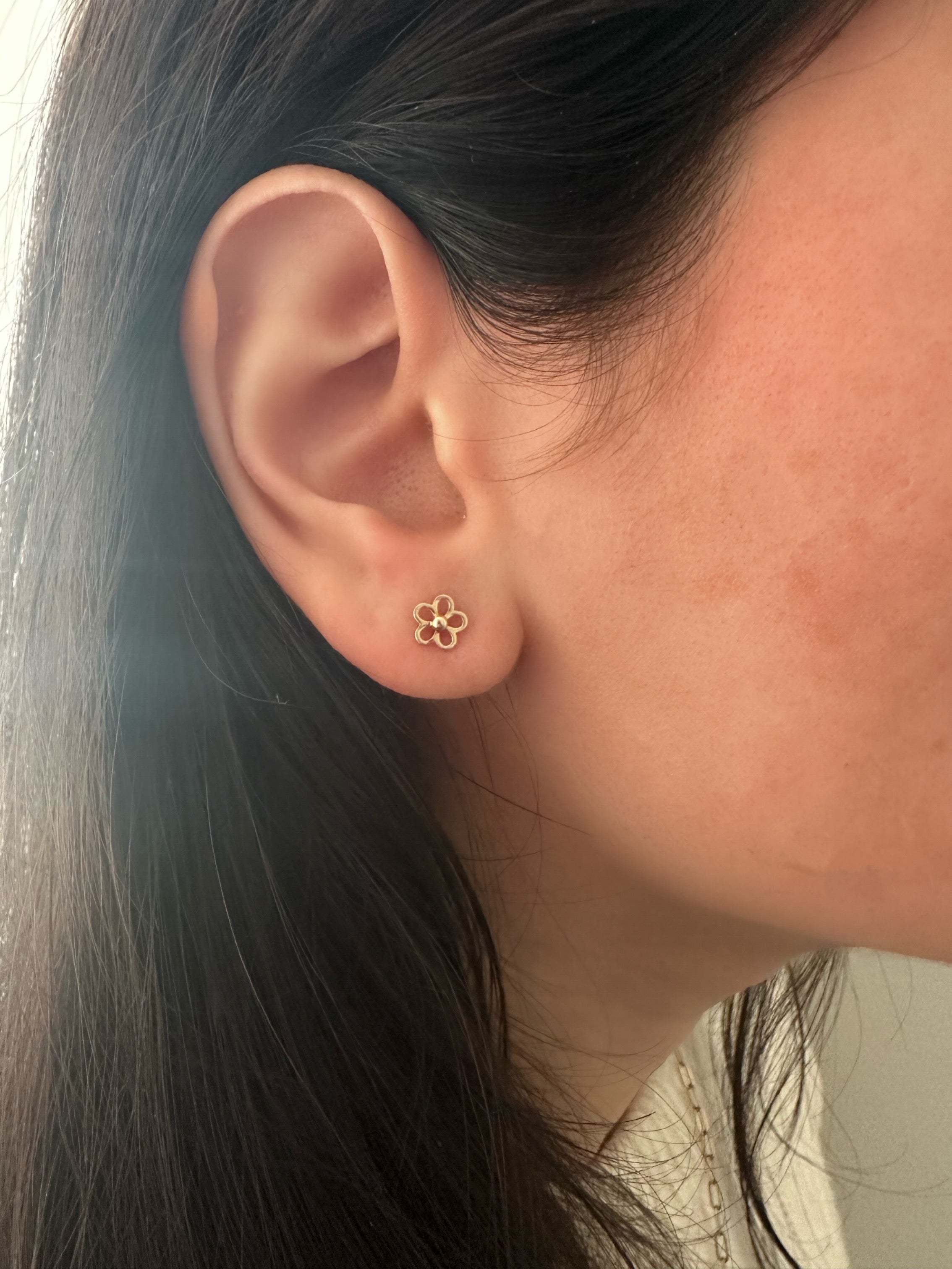 14 Karat Gold Open Flower Studs 