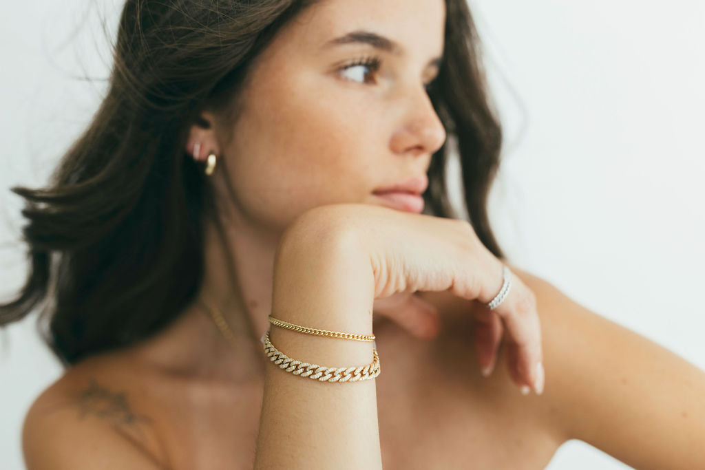 10K Gold Solid Curb Chain Bracelet