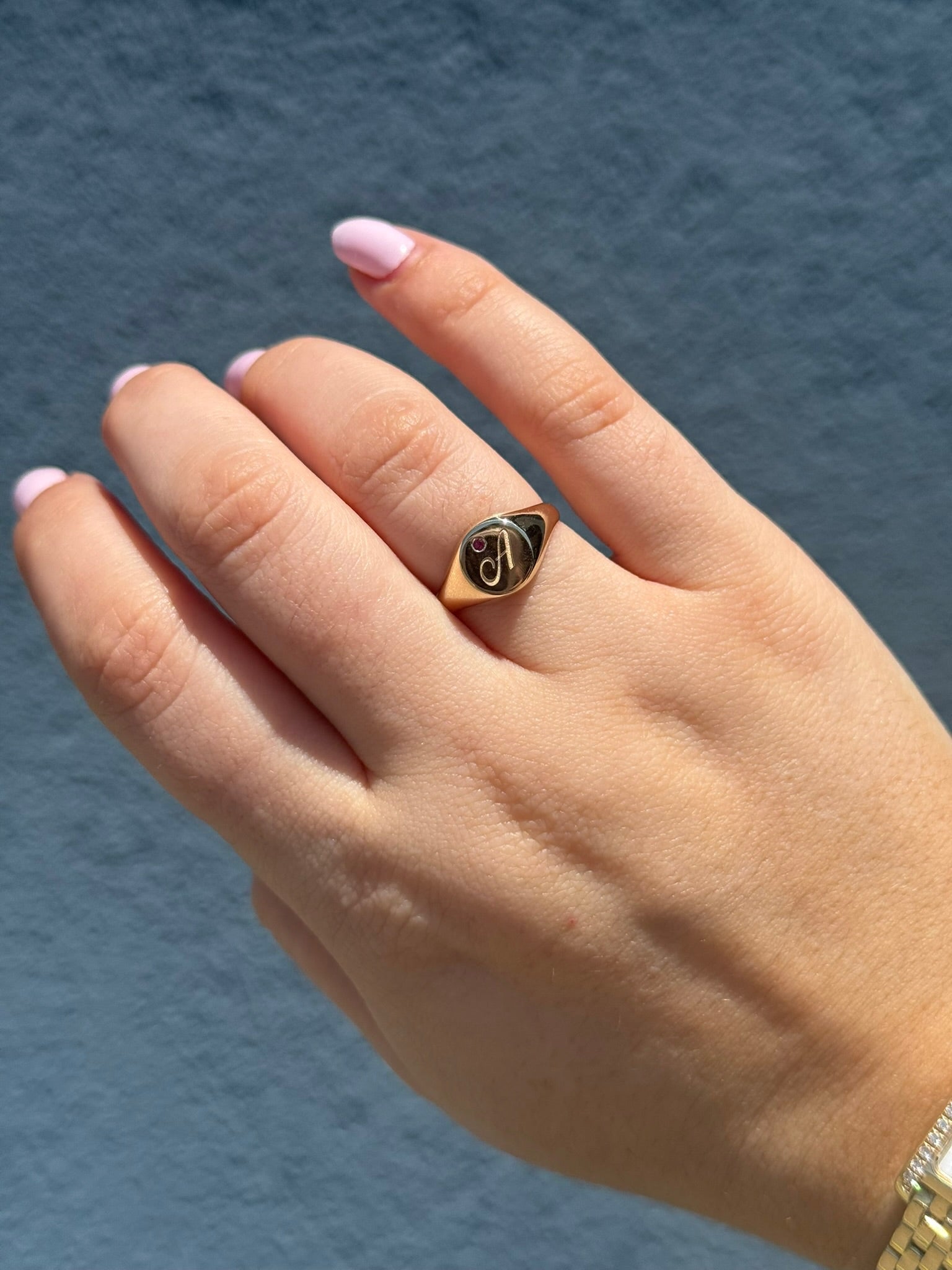 10K Gold Engravable Round Signet Ring
