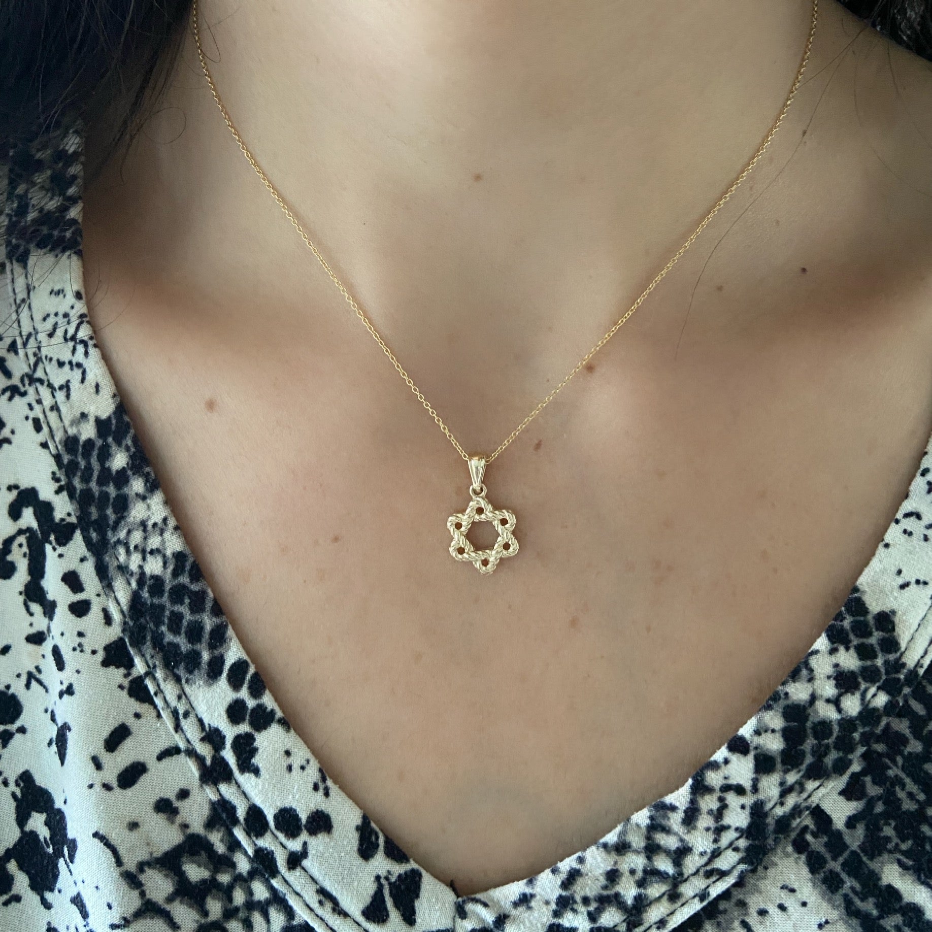 Small Puffy Twisted Star of David Charm