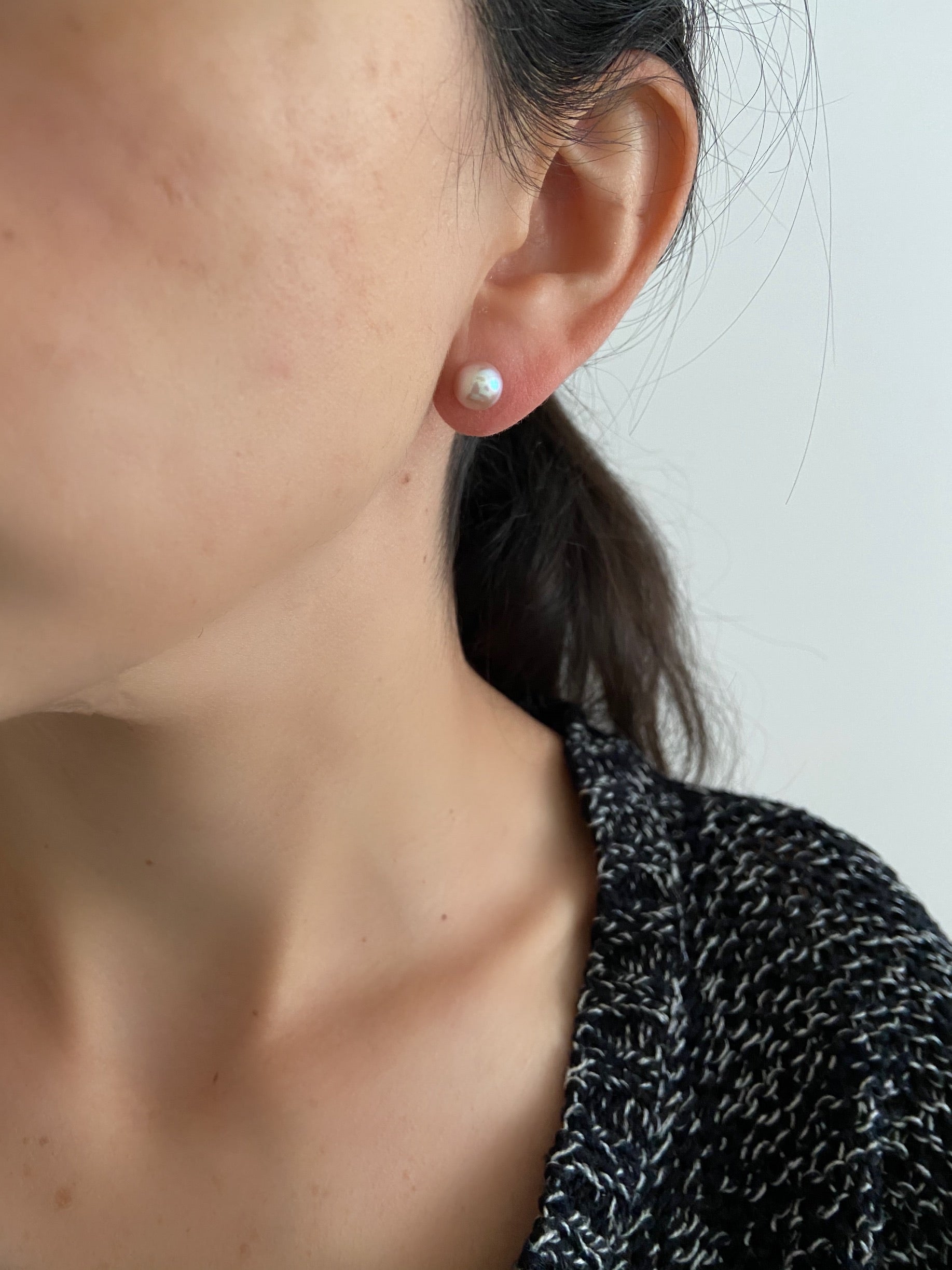 14K Gold Classic Pearl Studs
